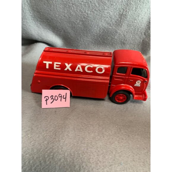 Texaco Diecast Red Toy Truck Bank Collectible 1948 Edition By ERTL - Picture 9 of 10